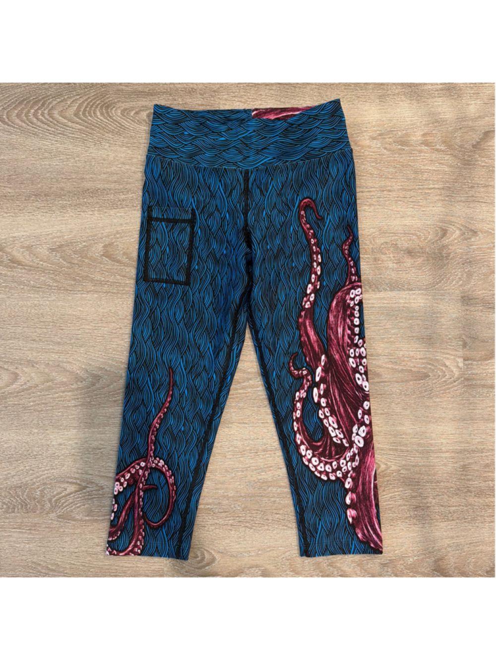 INKnBURN Octopus Capri Leggings Sz 2!